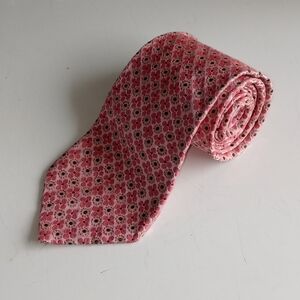 SOLD ⚠️ Hugo Boss Floral Pink Men's Tie